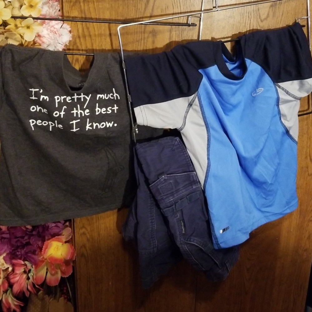 3pc Bundle 2 s/s shirts 1 pants